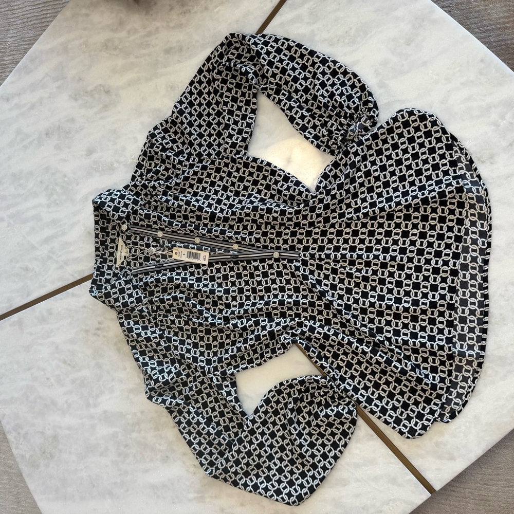 Max Studio Chic Black and White Patterned Blouse
